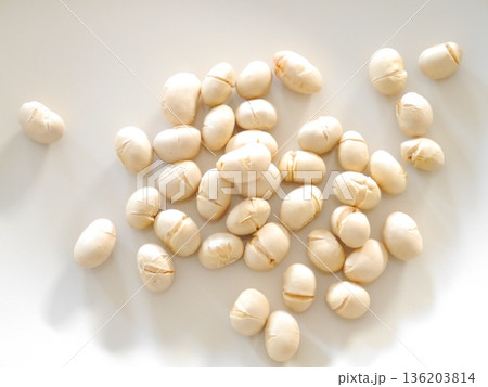 大豆　煎り大豆 136203814