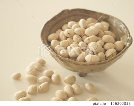 大豆　煎り大豆 136203838