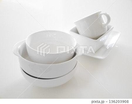 白いお皿 136203908