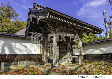 寒河江　華蔵院　山門　山形県寒河江市 136205226