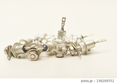 The zener diode. Semiconductor devices. A metal diode. 136208352