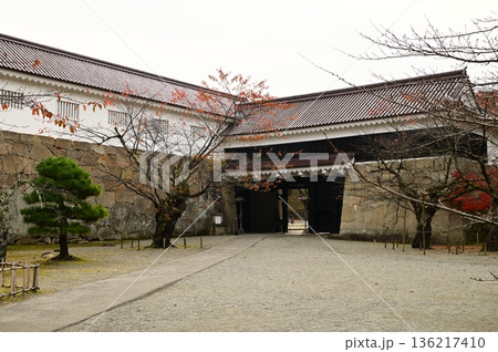 会津若松市 鶴ヶ城表門(鉄門) 会津若松市 鶴ヶ城表門(鉄門) 136217410