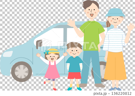 車の前に並ぶ笑顔の若い家族 136220812