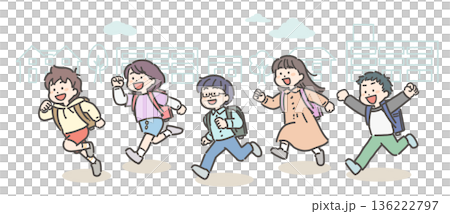 ランドセルを背負って町中を走る小学生の男女グループ 136222797