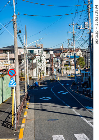電柱のある街 136223994