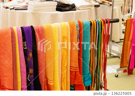 着物 帯紐や帯締め帯揚げなどのイメージ画像 呉服店や着物レンタル 着物 帯紐や帯締め帯揚げなどのイメージ画像 呉服店や着物レンタル 136225005