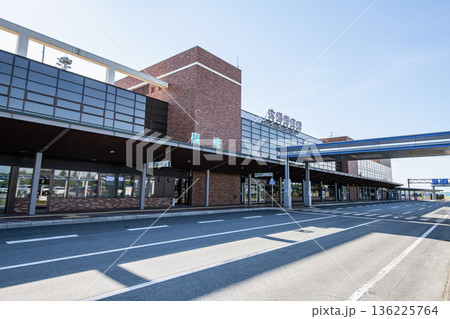 北海道女満別町 晴天の女満別空港 北海道女満別町 晴天の女満別空港 136225764