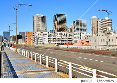 朝潮大橋/朝潮運河より月島駅方向を望む(東京都中央区)【2026.2】 朝潮大橋/朝潮運河より月島駅方向を望む(東京都中央区)【2026.2】 136226629