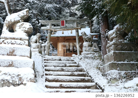 赤猪岩神社　19 136226952