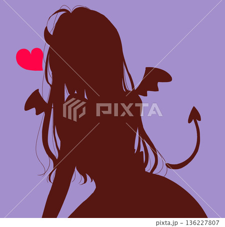 ロングヘアのセクシーな女性　小悪魔　シルエット 136227807