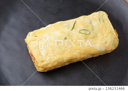 ネギ入り出汁巻玉子 136231466