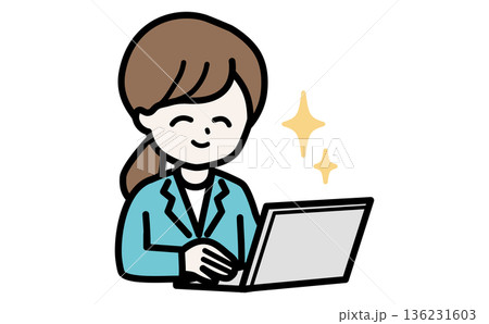 SaaSやクラウドツールの操作方法をPCで説明する女性。IT企業やテック系の解説用素材。 136231603