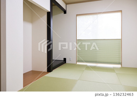 住宅イメージ　新築住宅　6畳の和室 136232463