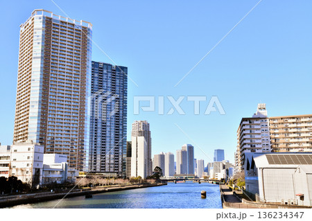 朝凪橋より豊洲運河／豊洲橋方面を望む(東京都江東区)【2026.2】 136234347