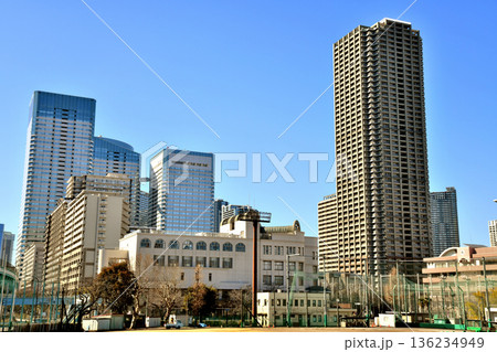 新月島公園付近より晴海トリトンスクエア方面を望む(東京都中央区)【2026.2】 136234949