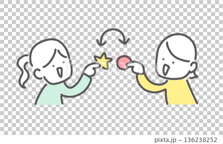 シール交換をする女性達　2人 136238252