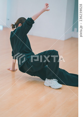 dance practice 136239028