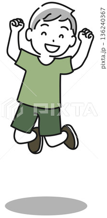 ジャンプする小学生 男の子 ジャンプする小学生 男の子 136240367