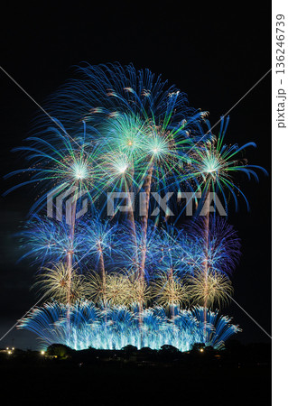 秋の打ち上げ花火　利根川大花火大会 136246739