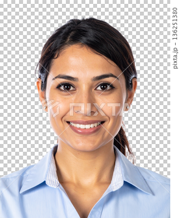 ヨーロッパ 女性 ウーマン 単独 オフィスワーカー ポートレート 白背景 顔焦点 鮮明 136251380