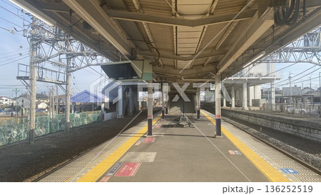 東武東上線武蔵嵐山駅ホームの風景 136252519