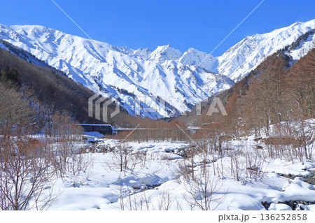北アルプス後立山連峰 冬の不帰ノ嶮 北アルプス後立山連峰 冬の不帰ノ嶮 136252858