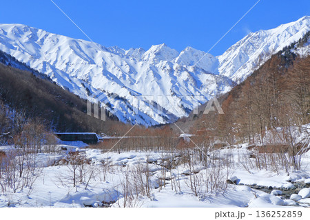 北アルプス後立山連峰 冬の不帰ノ嶮 北アルプス後立山連峰 冬の不帰ノ嶮 136252859