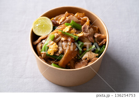 Thai food (Pad See Ew), Stir-fried rice noodles with soy sauce, pork, egg, and kale 136254753