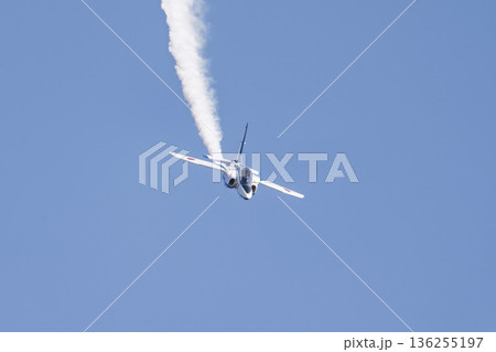 航空自衛隊松島基地のブルーインパルス　宮城県東松島市 136255197