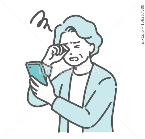 スマホを見て目をこする高齢女性のイラスト（老眼・白内障・糖尿病網膜症） 136257580