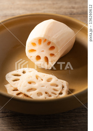lotus root 136260612