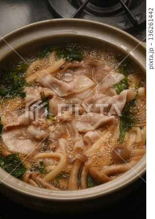 鍋焼きうどん　鍋焼うどん 136261442