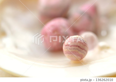 インカローズ丸玉 136262010