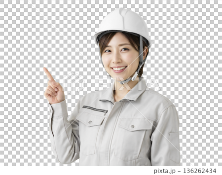 ヘルメットの女性作業員。指差しで案内する切り抜き用素材（背景透過） 136262434