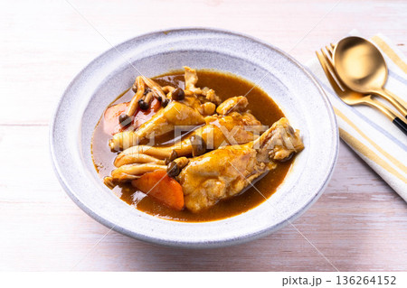 手羽元のカレースープ 136264152
