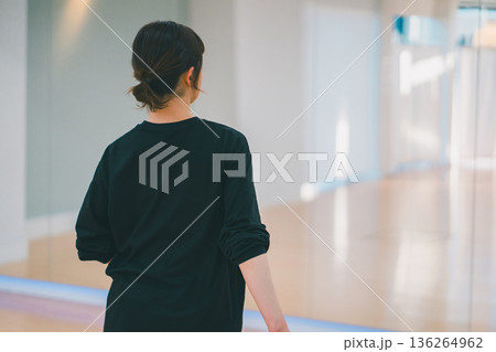 dance practice 136264962