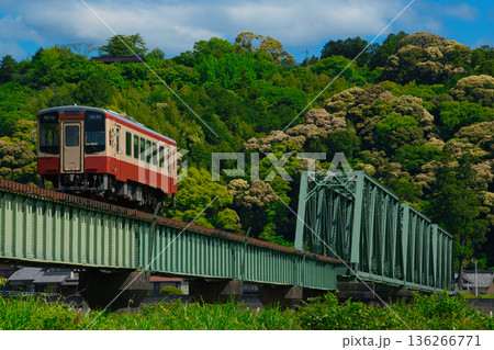 天竜浜名湖鉄道 TH2100形 天竜浜名湖鉄道 TH2100形 136266771