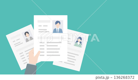 複数の履歴書を比較して選考する採用担当者のベクターイラスト。就職活動･リクルート･人事 136268372