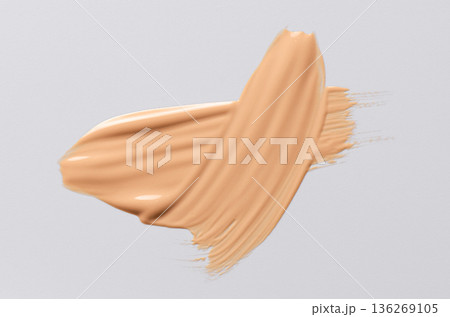 Skin foundation or makeup base. Cosmetic product. 136269105