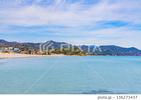 （静岡県）伊豆・白浜海岸、ビーチ、冬 136273437