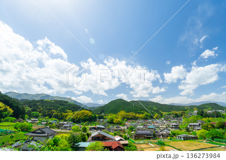 山梨県・身延町風景 136273984