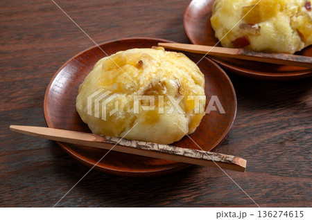 愛知県の郷土料理、鬼まんじゅう 愛知県の郷土料理、鬼まんじゅう 136274615