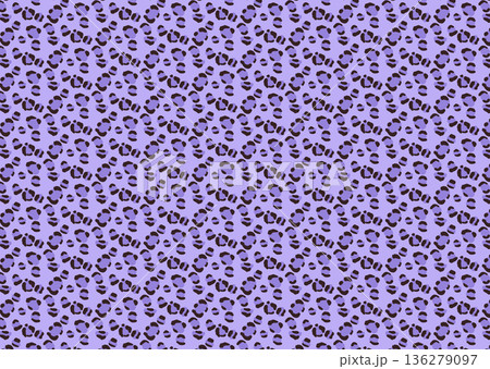 平成レトロな紫のヒョウ柄 136279097