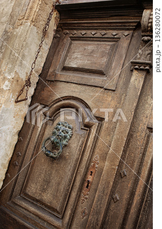 Close-up of an old building in the French city of Aix-en-Provence 136280072