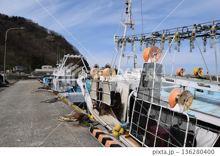 漁村の風景 山形県庄内浜 136280400