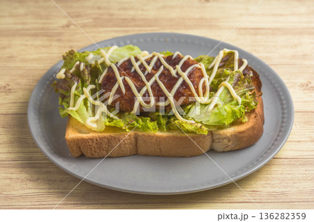 コロッケトースト 136282359