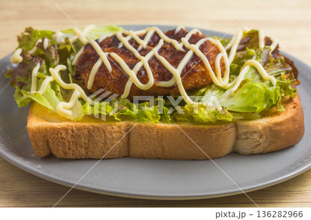 コロッケトースト コロッケトースト 136282966