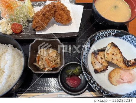 カキフライと西京焼きのランチ 136283237