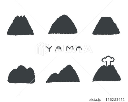 アイコンやシンボルマークとして、デザイン時に使いやすい手描きならではのイラスト・山 アイコンやシンボルマークとして、デザイン時に使いやすい手描きならではのイラスト・山 136283451