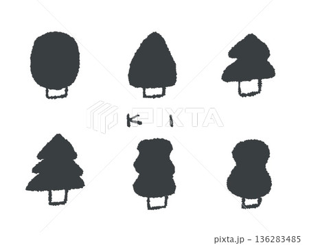 アイコンやシンボルマークとして、デザイン時に使いやすい手描きならではのイラスト・木 136283485